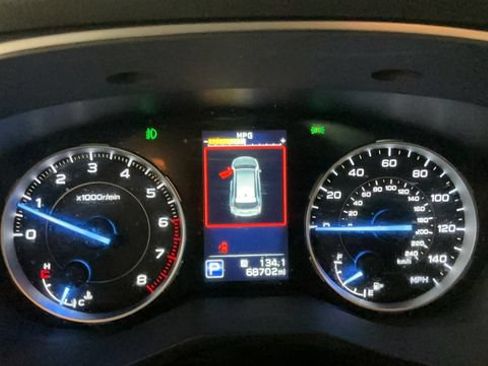 Used 2019 Subaru Ascent Touring AWD/4WD image 18