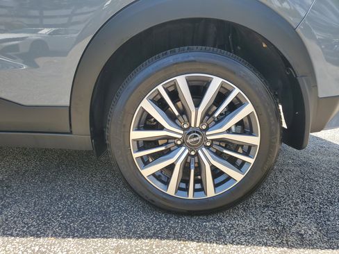 Certified 2024 Nissan Kicks SV image 28