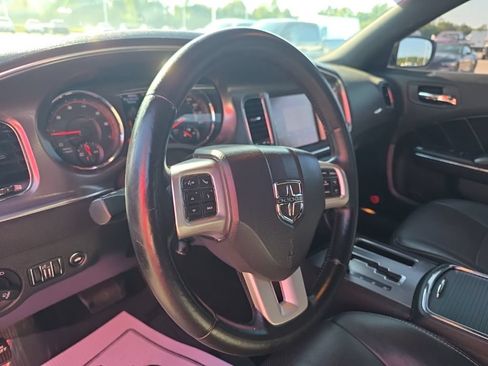 Used 2014 Dodge Charger R/T RWD image 9