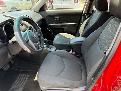 Used 2011 Kia Soul + FWD image 29