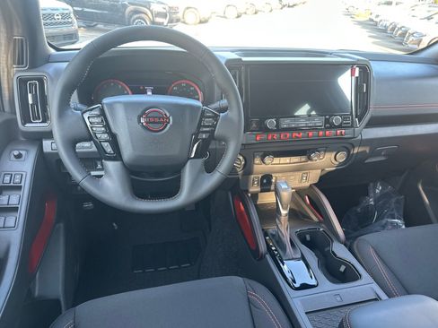New 2025 Nissan Frontier PRO-4X w/ Pro Convenience Package image 22