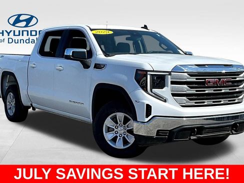 Used 2023 GMC Sierra 1500 SLE AWD/4WD image 3