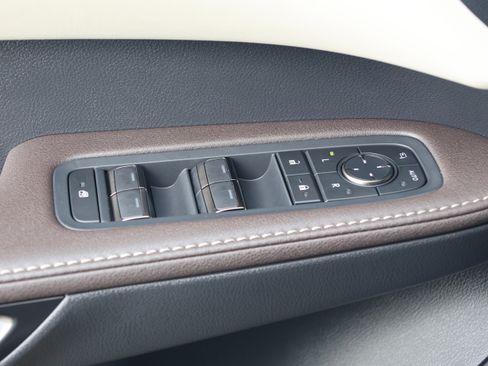 Used 2025 Lexus RX 450h AWD w/ Convenience Package image 14