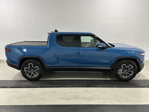 Used 2024 Rivian R1T Adventure AWD/4WD image 6