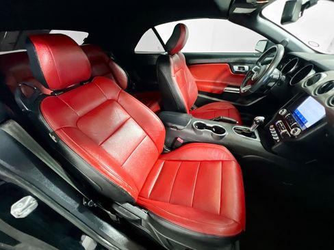 Used 2020 Ford Mustang Convertible w/ Equipment Group 101A image 31