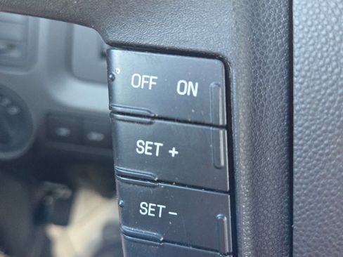 Used 2012 Ford Escape XLT image 18