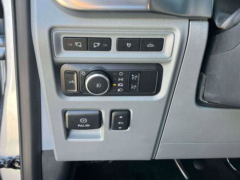 Used 2022 Ford F150 Lariat w/ Equipment Group 502A High AWD/4WD image 17