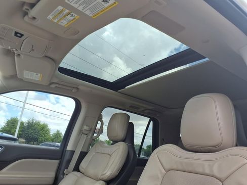 Used 2022 Lincoln Navigator Reserve RWD image 10