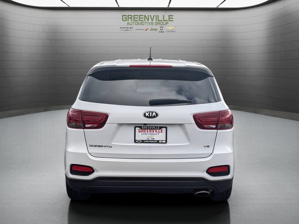 Used 2020 Kia Sorento FWD V6 image 4