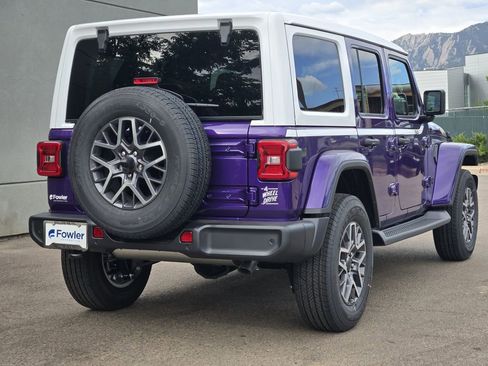 New 2026 Jeep Wrangler Unlimited Sahara w/ Whitecap Package AWD/4WD image 4