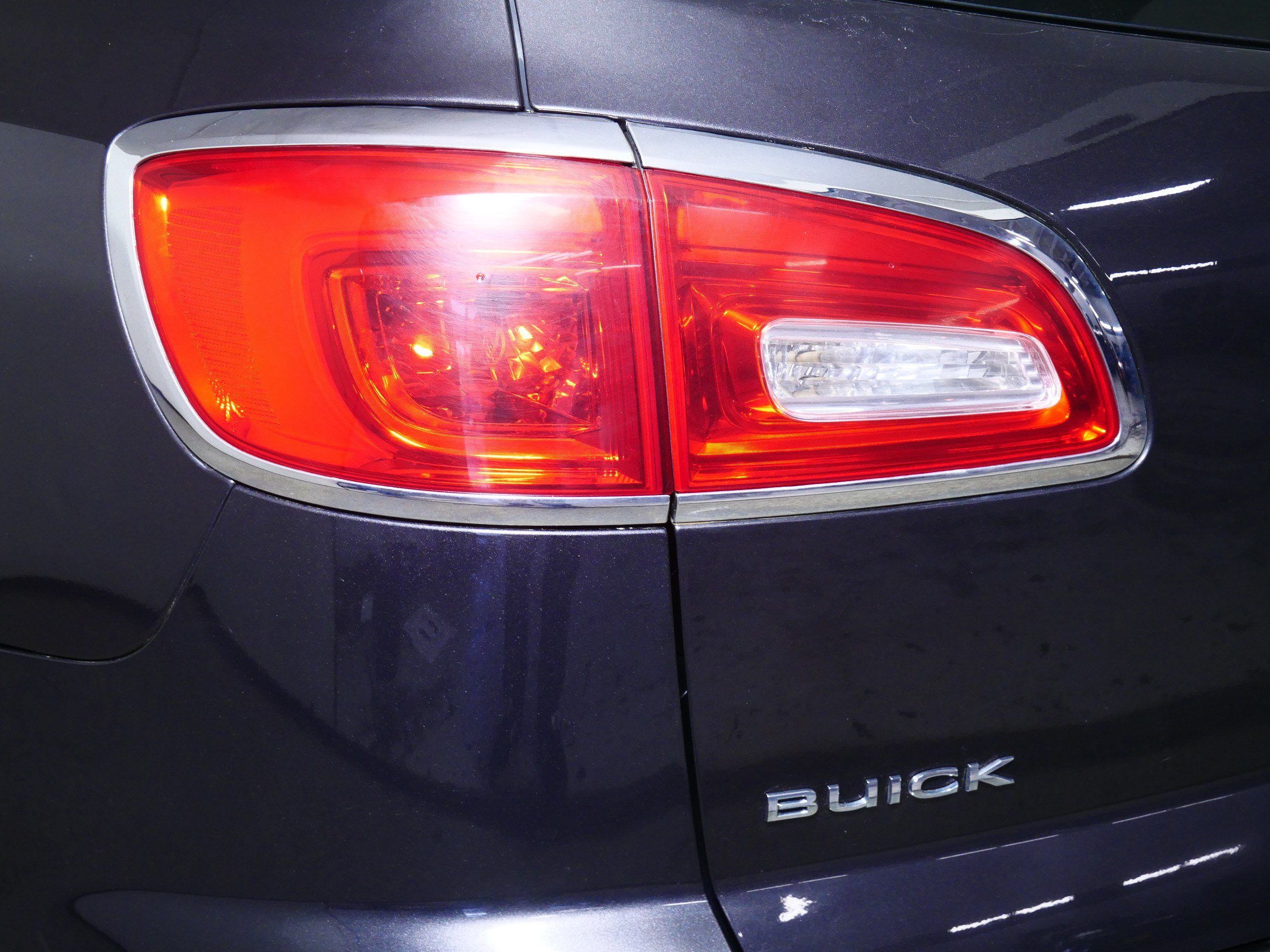 Used 2016 Buick Enclave Leather AWD/4WD image 17