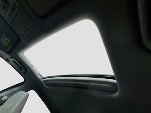 Used 2017 Honda Accord EX image 24
