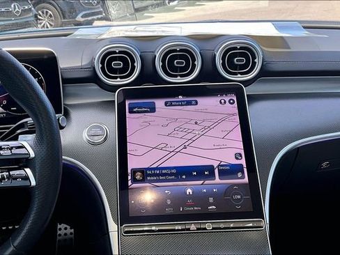 Used 2024 Mercedes-Benz C 300 Sedan image 9