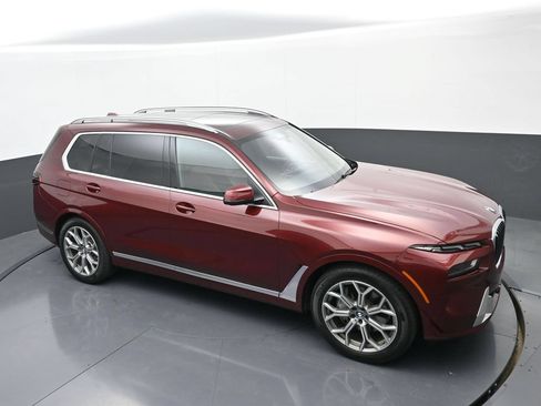 Used 2026 BMW X7 xDrive40i AWD/4WD image 32