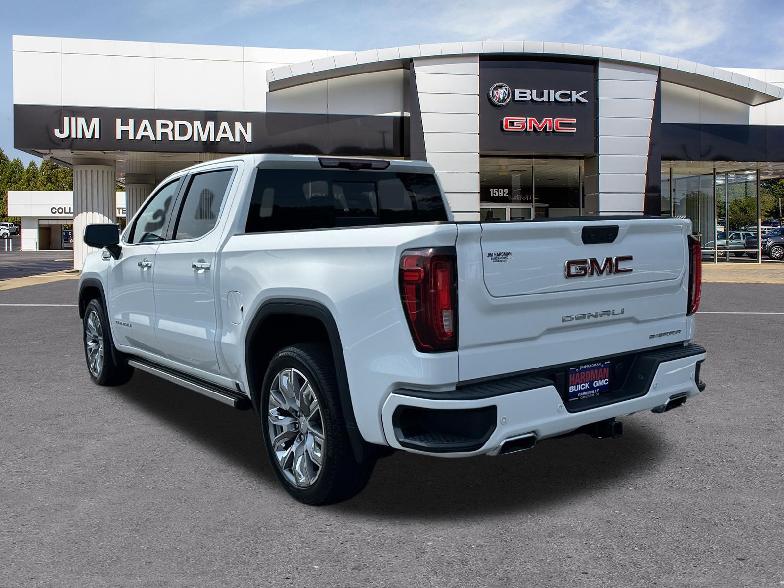 Used 2024 GMC Sierra 1500 Denali w/ Denali Reserve Package AWD/4WD image 6