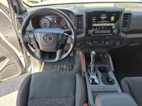 Used 2024 Nissan Frontier PRO-4X w/ Pro Convenience Package AWD/4WD image 18
