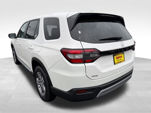 Used 2025 Honda Pilot EX-L image 8