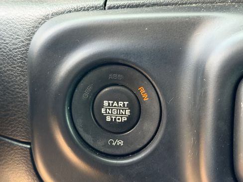 Used 2020 Jeep Wrangler Unlimited Sport S AWD/4WD image 24