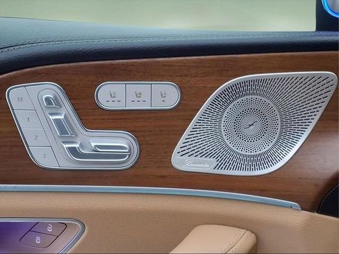 Used 2024 Mercedes-Benz GLS 450 4MATIC image 17