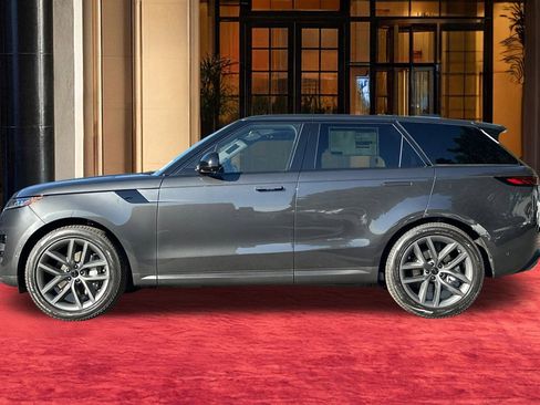 New 2026 Land Rover Range Rover Sport SE image 3