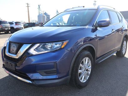 Used 2017 Nissan Rogue SV