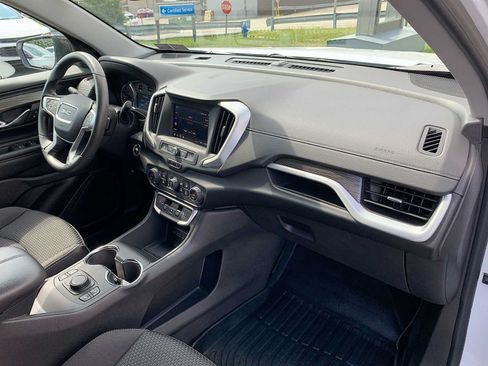 Certified 2024 GMC Terrain SLE w/ Driver Convenience Package AWD/4WD image 27