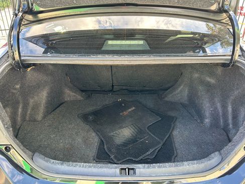 Used 2019 Toyota Corolla LE image 28