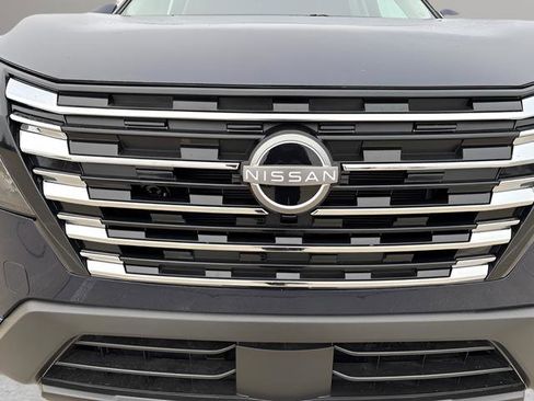 New 2026 Nissan Rogue SV w/ SV Premium Package image 8