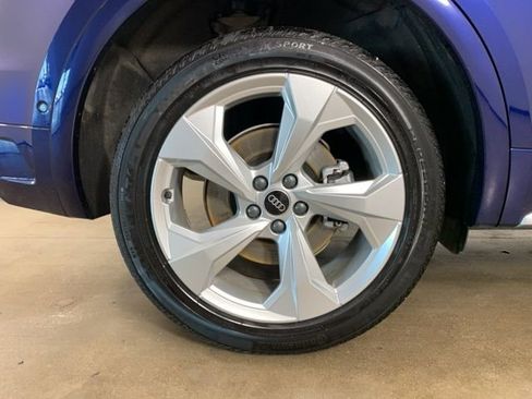 Used 2023 Audi Q5 2.0T Prestige w/ Prestige Package image 41