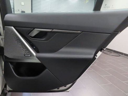 Used 2026 BMW 530i RWD image 11
