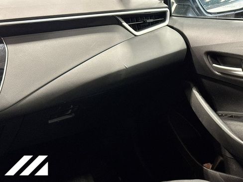 Used 2021 Toyota Corolla LE FWD image 22