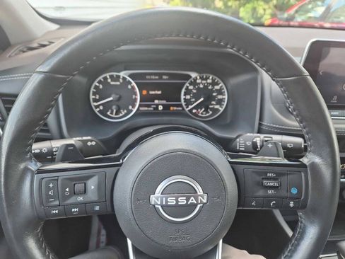 Used 2023 Nissan Rogue SV w/ SV Premium B Package AWD/4WD image 13