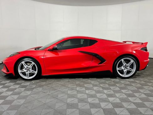 Used 2020 Chevrolet Corvette Stingray Coupe w/ Z51 Performance Package image 9
