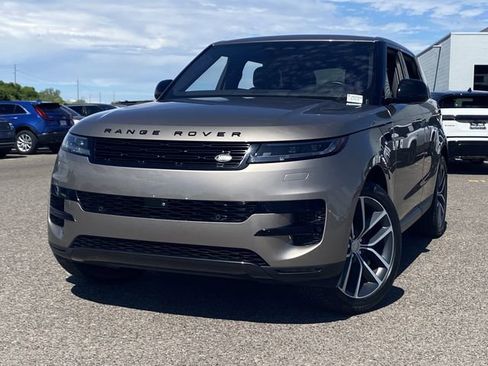 Used 2023 Land Rover Range Rover Sport SE AWD/4WD image 4