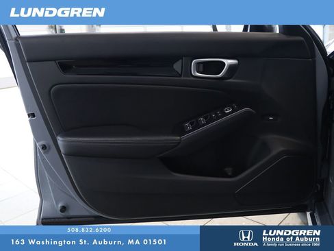 Used 2024 Honda Civic Touring image 9
