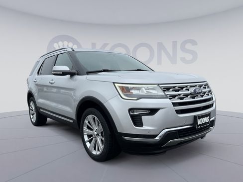 Used 2019 Ford Explorer Limited w/ Class III Trailer Tow Package image 10