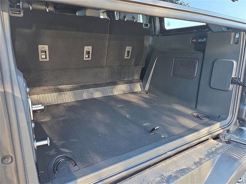 New 2025 Ford Bronco Badlands image 8