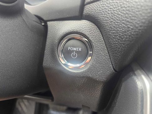 Used 2024 Toyota RAV4 XLE AWD/4WD image 30