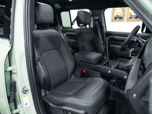 Used 2023 Land Rover Defender 110 75th Limited Edition image 27