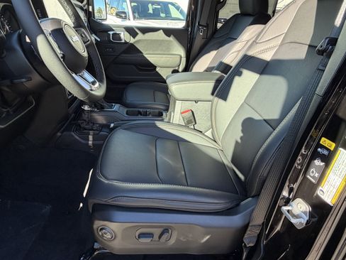 New 2026 Jeep Wrangler Sahara image 19