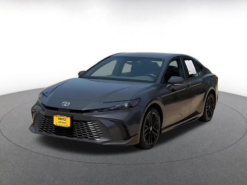 Used 2026 Toyota Camry SE FWD image 7