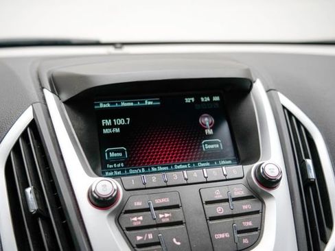 Used 2017 GMC Terrain SLT image 27