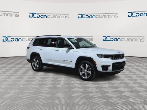Used 2023 Jeep Grand Cherokee L Limited w/ Trailer Tow Group (B) AWD/4WD image 2