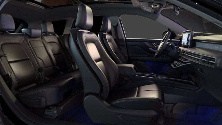 New 2025 Lincoln Corsair Grand Touring w/ Equipment Group 302A AWD/4WD image 5