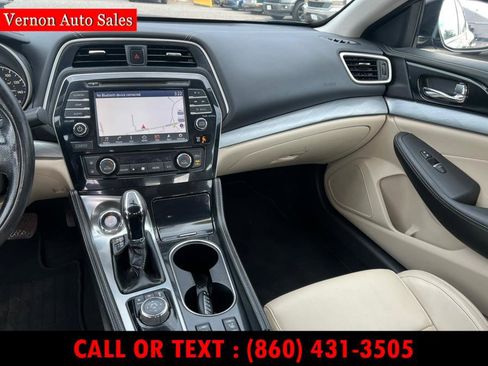 Used 2017 Nissan Maxima 3.5 SV image 16