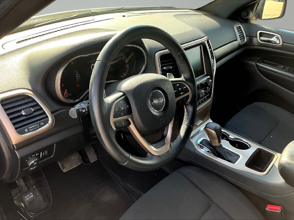 Used 2016 Jeep Grand Cherokee Laredo w/ Quick Order Package 23E AWD/4WD image 19