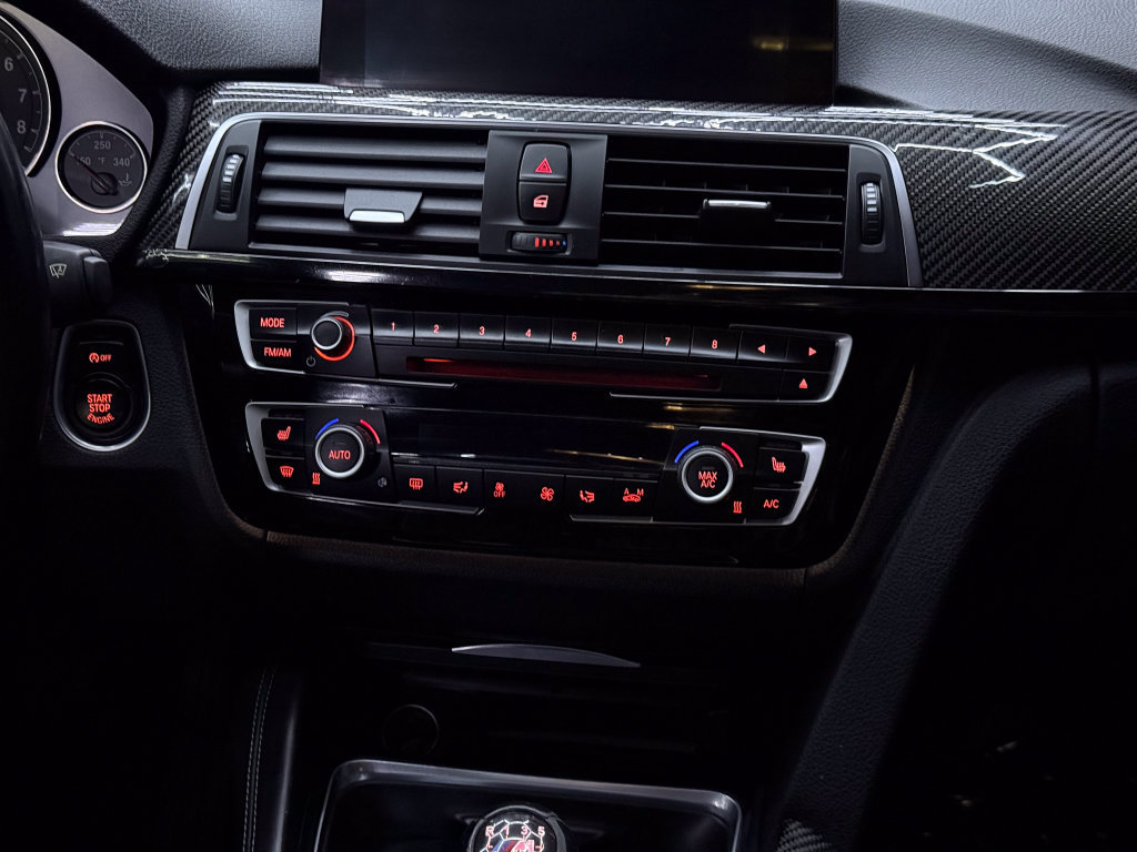 Used 2016 BMW M3 RWD image 23