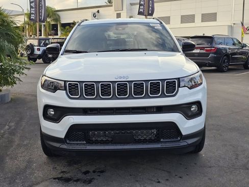 New 2026 Jeep Compass Latitude image 2