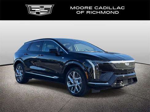 New 2025 Cadillac Optiq Luxury 2 image 1