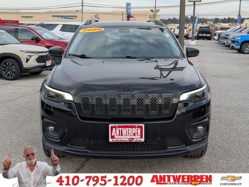 Used 2020 Jeep Cherokee Latitude Plus image 8
